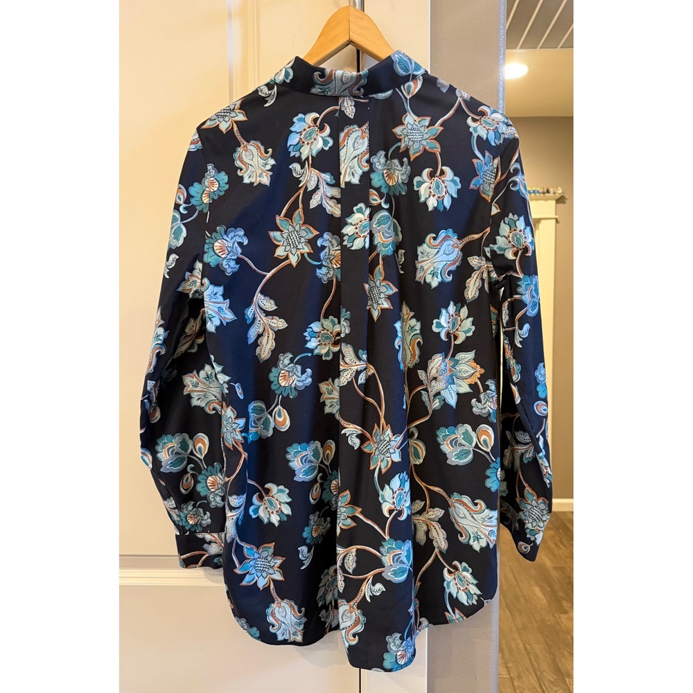 Chico's Black/Blue Floral Collared Button Down Blouse LS Size 1.5 (US 10) Office - Picture 5 of 8
